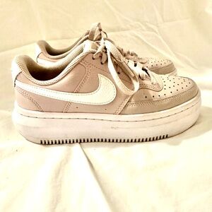 Nike Women's Cream and White Sneakers